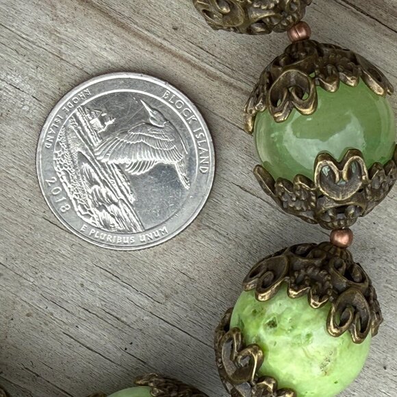 Chunky green jade gemstone bracelet with bronze accents - Picture 5 of 5